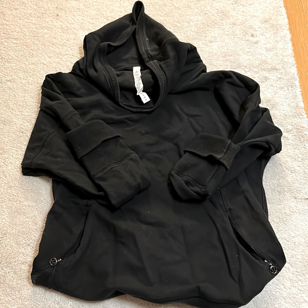 Lululemon turtle neck pull over